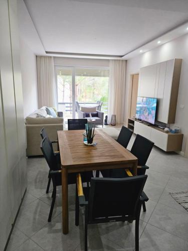 Two-Bedroom Apartment image 4