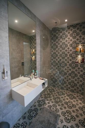 Stunning 5-Bedroom House in the Heart of London, London (Foto 9)