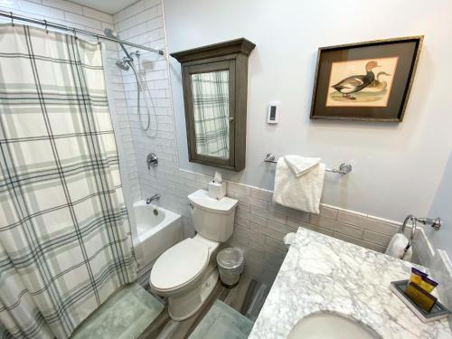 FC9 Renovated Bretton Woods slopeside condo with 2 living rooms foosball air hockey FC9 Renovated Bretton Woods slopeside condo with 2 living rooms foosball air hockey