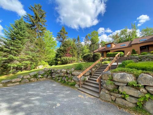 FC9 Renovated Bretton Woods slopeside condo with 2 living rooms foosball air hockey FC9 Renovated Bretton Woods slopeside condo with 2 living rooms foosball air hockey