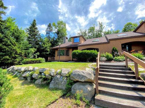 FC9 Renovated Bretton Woods slopeside condo with 2 living rooms foosball air hockey FC9 Renovated Bretton Woods slopeside condo with 2 living rooms foosball air hockey