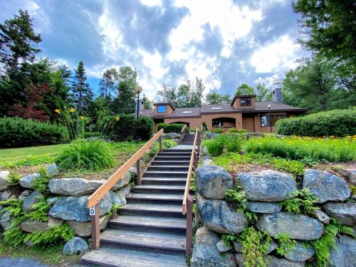 FC9 Renovated Bretton Woods slopeside condo with 2 living rooms foosball air hockey FC9 Renovated Bretton Woods slopeside condo with 2 living rooms foosball air hockey