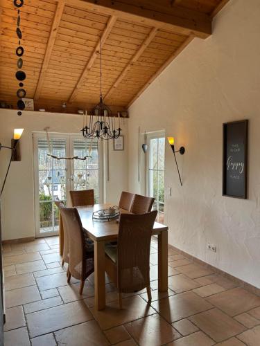 Casa Andrea, Ferienwohnung in Junkerath