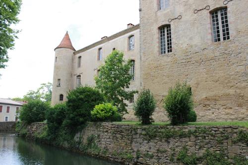 Escapade à Nailloux (Escapade a Nailloux) in Nailloux ciems