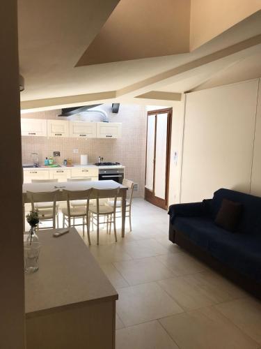 Albizi Sanzio Apt 205