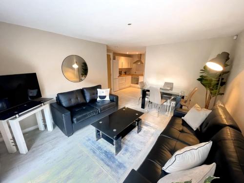 City Centre 2BR Apt - Balcony - Free Parking, Liverpool (photo 2)