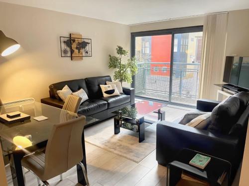 City Centre 2BR Apt - Balcony - Free Parking, Liverpool (photo 4)