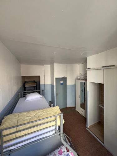 Hotel THEFFA in Marseille