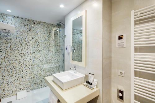 Hotel Calle Mayor - image 11