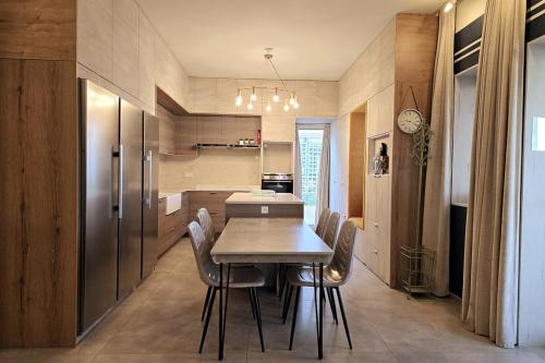 OrbachHouse Luxury Property in Kirjat Breslav