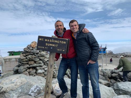 SH4 Bretton Woods condo with Hot Tub next to skiing and Mt Washington Hotel ski slopes views