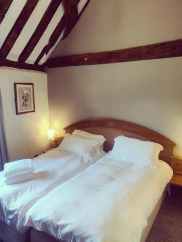 The Greyhound Inn - image 4