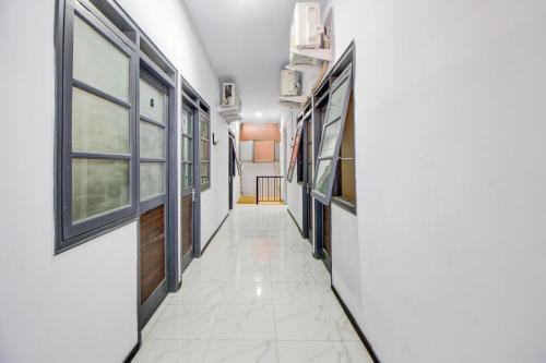 Lobby, Hotel O Stasiun Tegal Near Alun-Alun  Formerly Ameera Guest House in Tegal