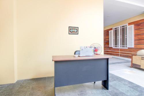 Lobby, Hotel O Stasiun Tegal Near Alun-Alun  Formerly Ameera Guest House in Tegal