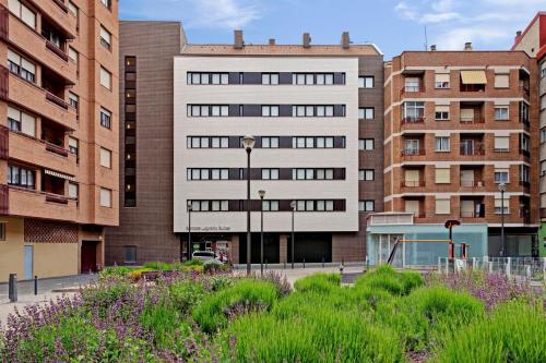 Sercotel Logroño Suites - image 10