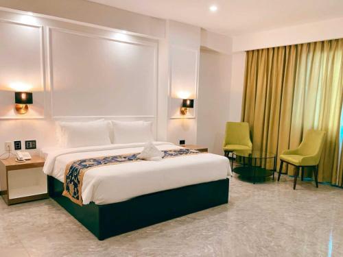 room detail thumbnail 0