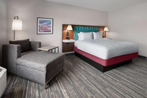 Hampton Inn Cleveland-Airport/Tiedeman Road - image 10