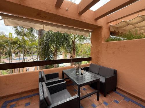 ระเบียง/ชานเรือน, Modern 2 bedroom apartment - Hacienda Del Sol in อตายาลา อิสดาเบ