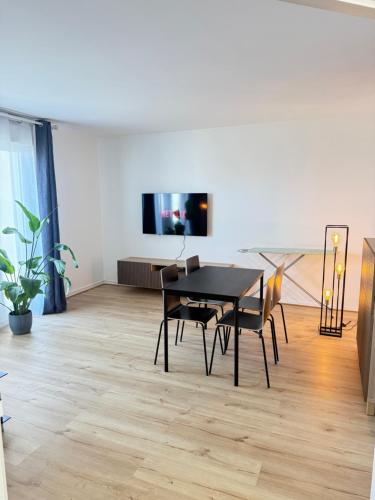 Appartement moderne au centre-ville de Villeneuve La Garenne in Villeneuve-la-Garenne