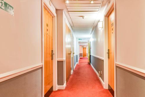 Aston Court Hotel - image 2