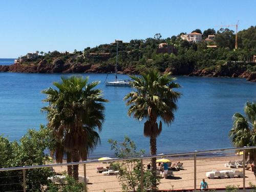 Sea view flat 5 minutes from the beach