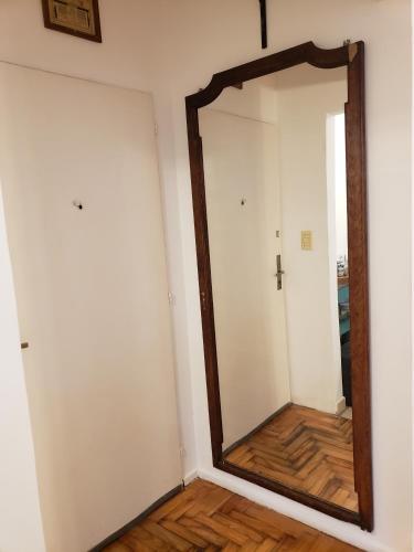 One-Bedroom Apartment image 4