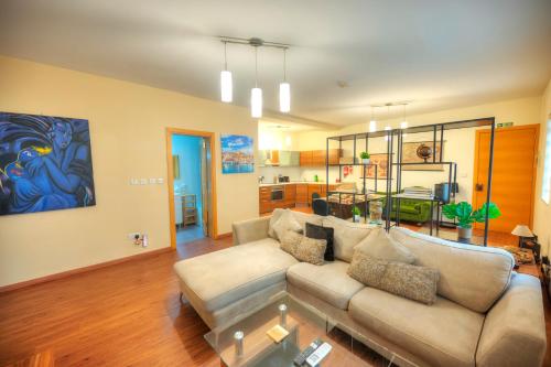 Spacious & elegant 2 bedrooms, 2 bathrooms DBOR1-1, Pieta (photo 2)