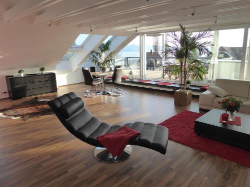 Superior One-Bedroom Apartment with Balcony