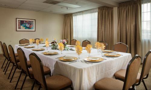 Coast Anabelle Hotel - image 6