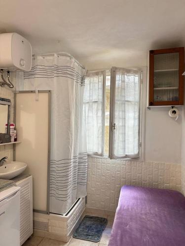 Chambre de Bonne in Monaco