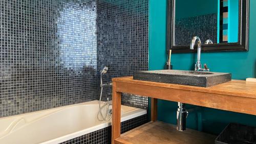 Magnifique Appartement en Hypercentre avec Parking, Bordeaux (Foto 7)