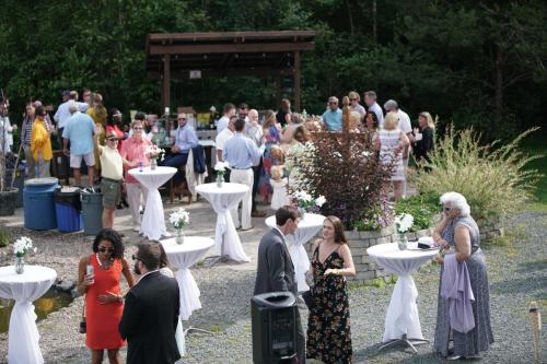 1800ML - As Seen on TV 1 mile from skiing great views hot tub fire pit beach Pool gym passes 1800ML - As Seen on TV 1 mile from skiing great views hot tub fire pit beach Pool gym passes