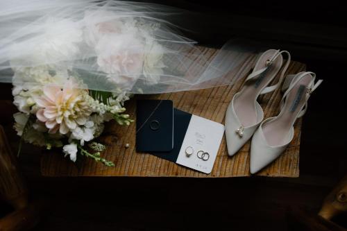 1800ML - As Seen on TV 1 mile from skiing great views hot tub fire pit beach Pool gym passes 1800ML - As Seen on TV 1 mile from skiing great views hot tub fire pit beach Pool gym passes