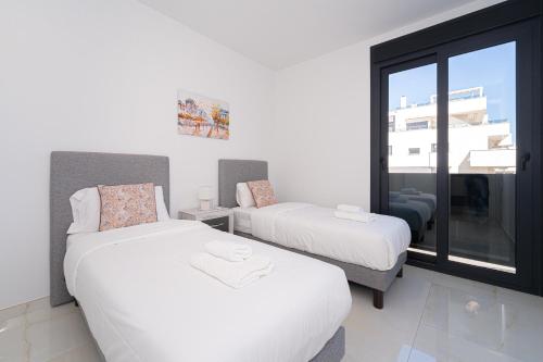 Apartment image 8