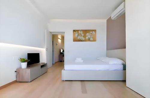 Sottocorno White, historic center, Milan, Mediolan