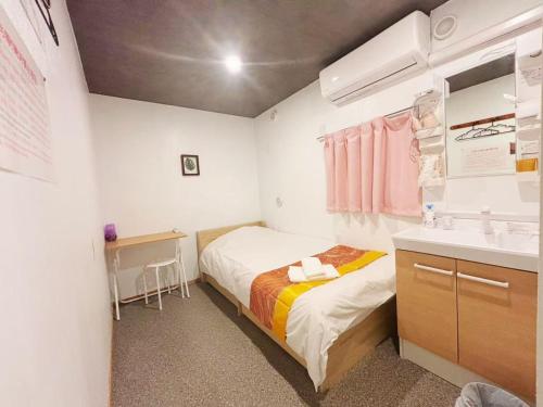 2 futon beds