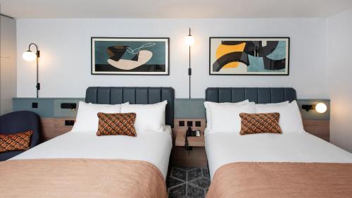 Standard Room image 5