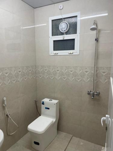 Bathroom, Dafyat two bedrooms rental house in Masirah Island