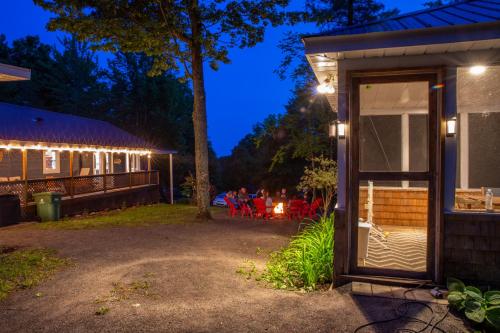 A szálláshely kívülről, Chalet Memphrémagog Ski Spa, Étang (Chalet Memphremagog Ski Spa, Etang) in Mansonville (QC)