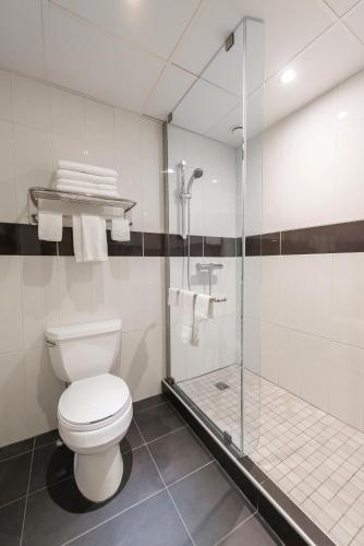 Hotel & Suites Le Dauphin Drummondville, Drummondville (photo 3)