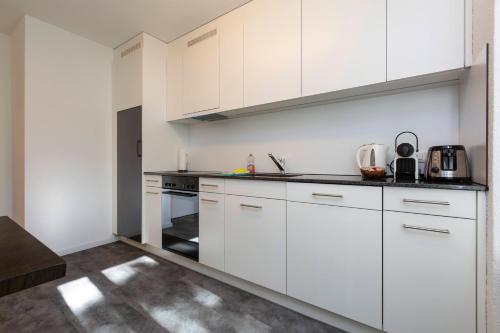 KAYA Zurich Apartment RUBY - Downtown Deluxe 2BR Apt, Zürich (Foto 9)