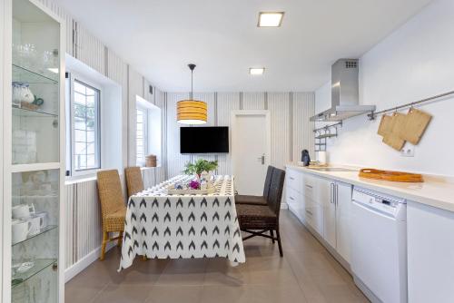 Four-Bedroom House image 10