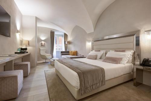 Terrace Pantheon Relais