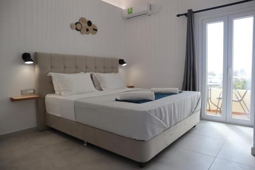 Pension St.George Rooms & Studios in Perivolos