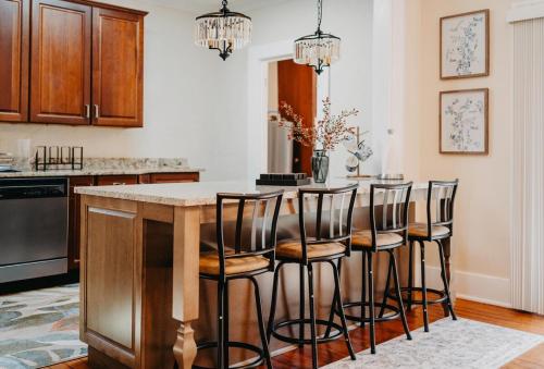 ห้องครัว, Samaya House Cozy 2BR 2 Baths Downtown Orl in มิดทาวน์