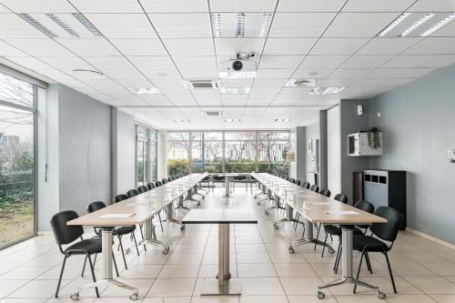 Appart hôtel Q7 Lodge Lyon 7 - 연회장