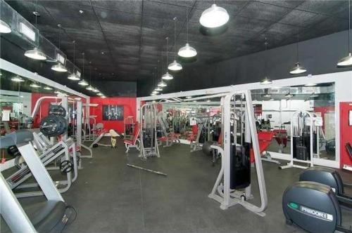 Castle Beach Club Apartments - image 2