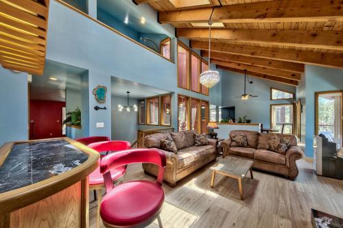 Létesítmények, Family Hiker’s Haven: Forested 3BR Pets in Tahoe Valley