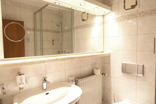 Hotel Buerer Hof - image 12