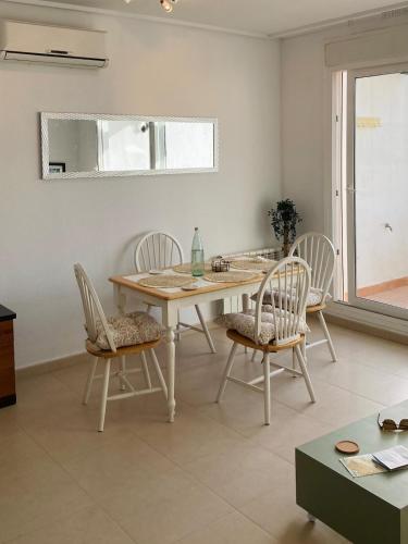 Arty Apartment - La Torre Golf Resort